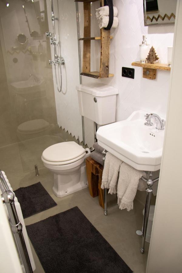 Benz Iii Apartment